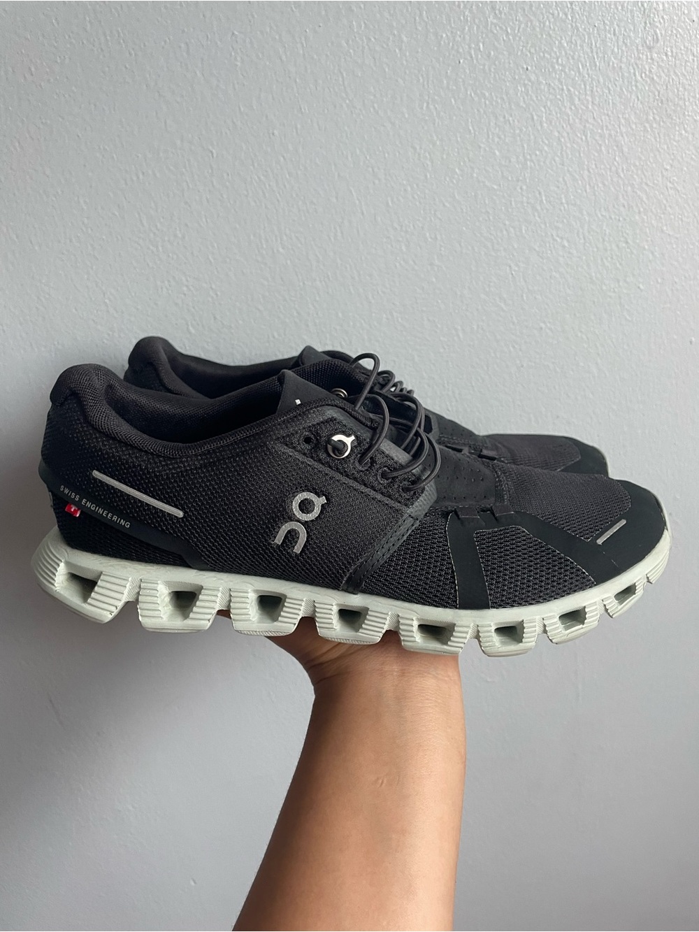 On Running Mens Black with White Sole Cloud Sneakers